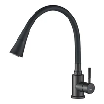 LAVEO SELVA zuhanyváltós rugalmas tömlős fekete csaptelep